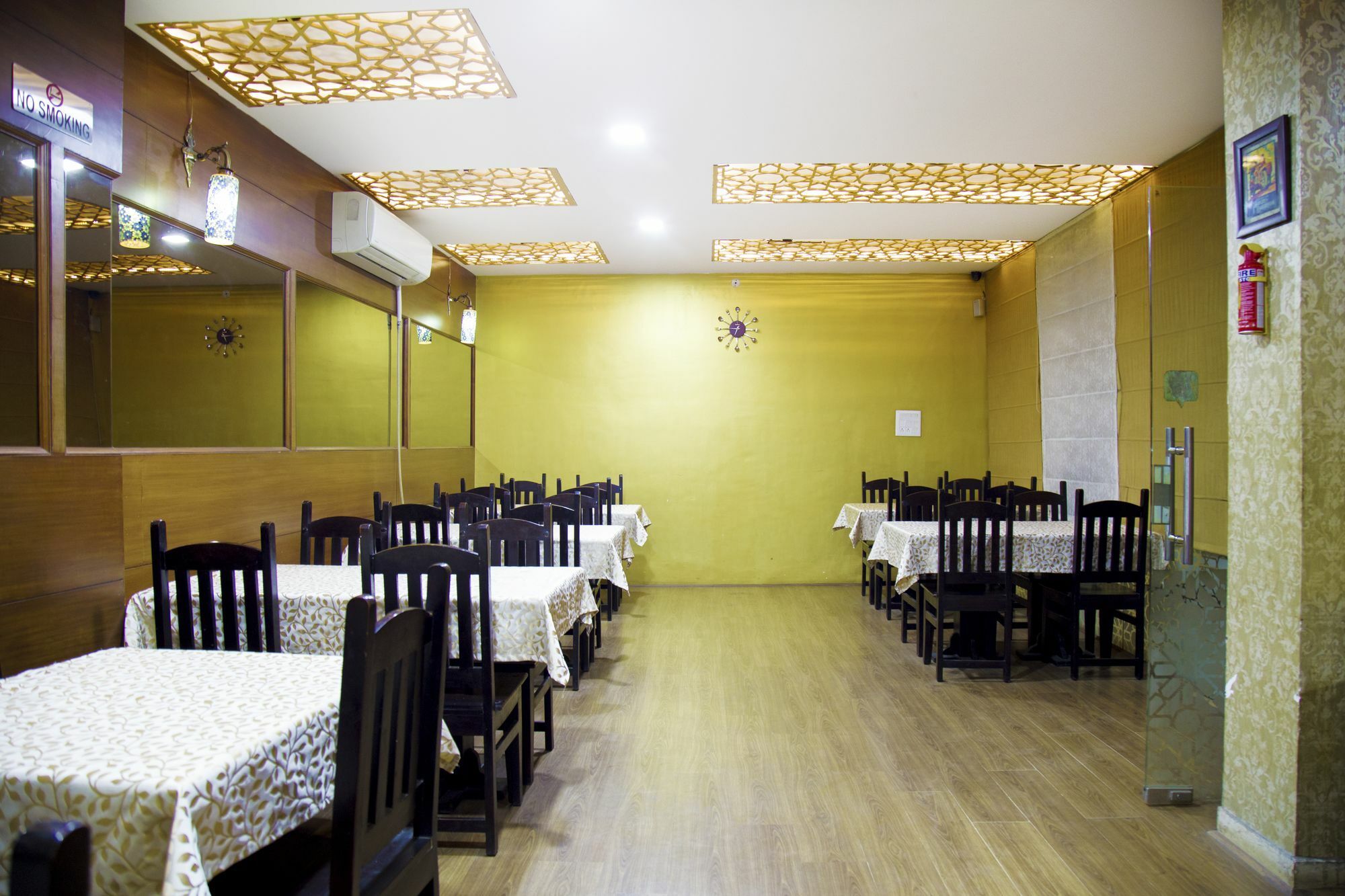 Fabhotel Epic C Scheme Jaipur Bagian luar foto
